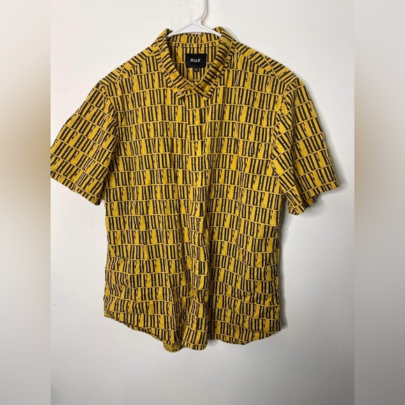 HUF Night Market All Over Logo Repeat Print Shirt size large - Picture 6 of 6